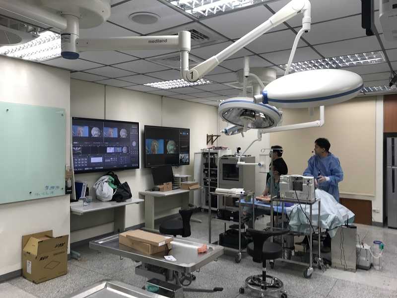 臨床手術技能發展暨創新教室3D投影暨遠端視訊教學系統